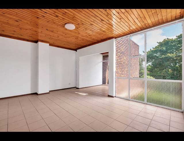 1 BEDROOM APARTMENT FOR SALE IN WINDSOR EAST